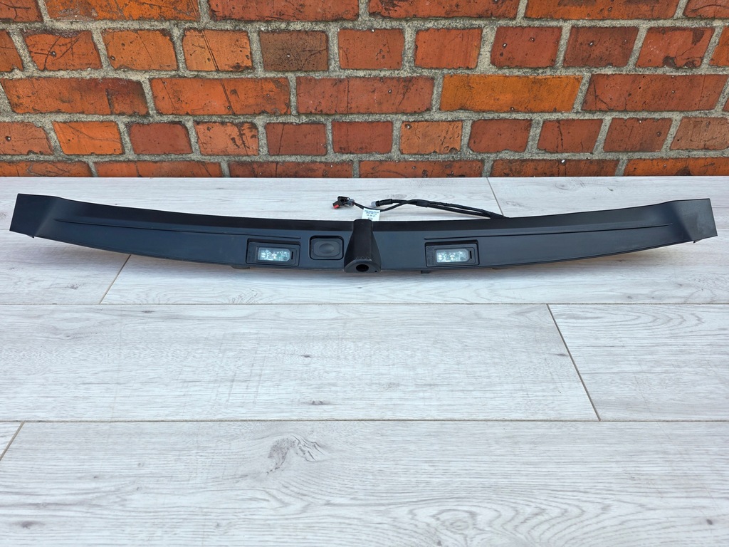 фото №1, Накладка кришки освітлення номерного знака range rover sport iii l461 n9x2-40406-aj