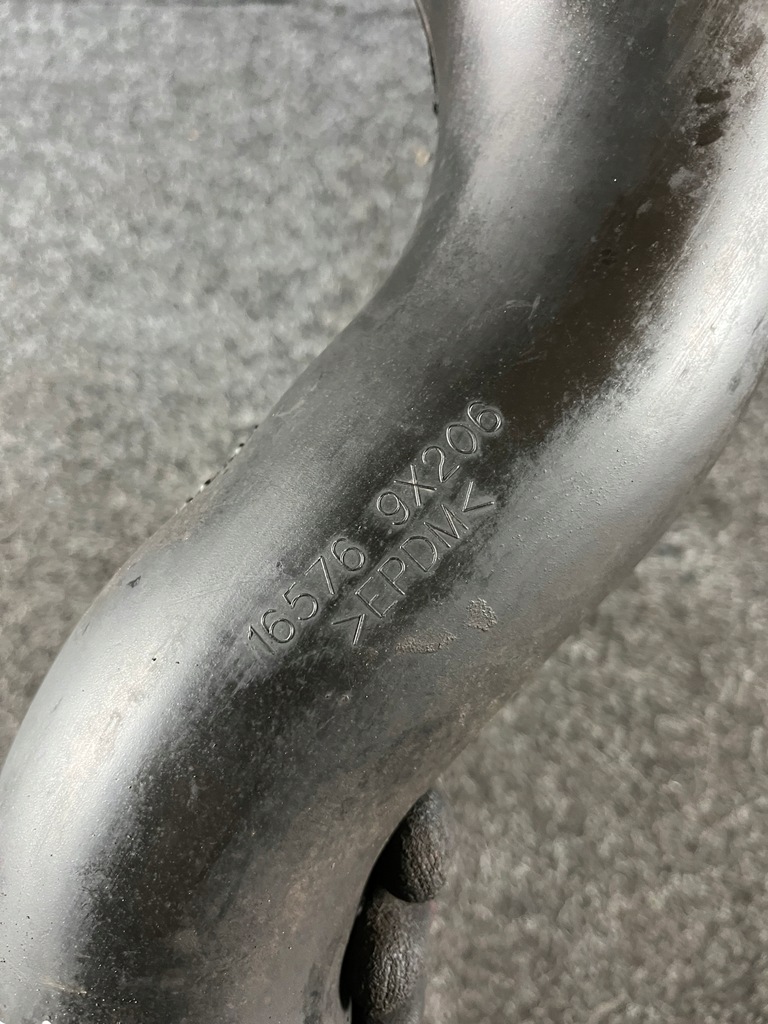 фото №5, Nissan atleon cabstar bd30 шланг труба wąż турбіни повітря 16576 9x206