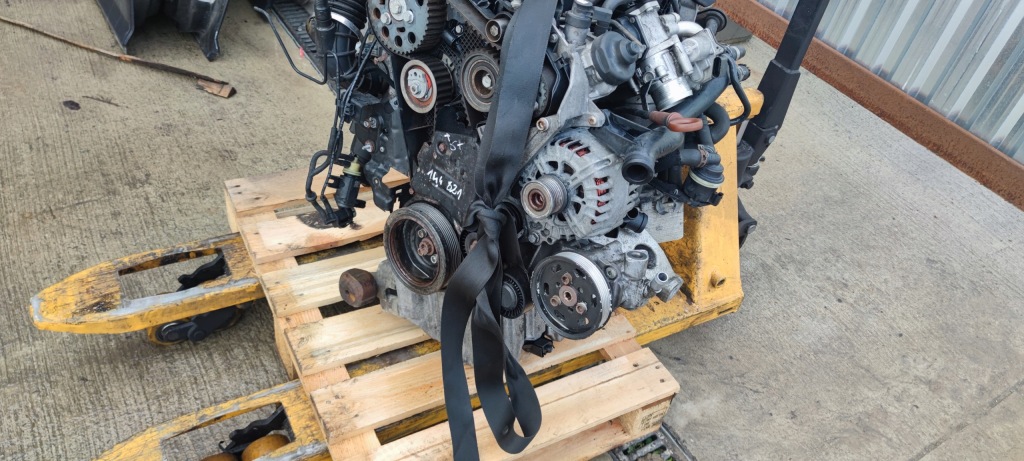 Двигун комплектний  audi a5 8t a4 b8 q5 seat 2.0 tdi caga cag 143km 6 Недорого