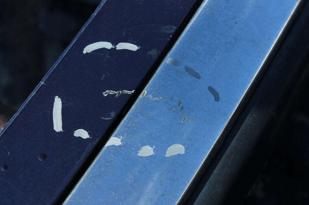 Бампер задній задній bmw 7 e32 балка підсилювач 1928282 накладки хром Оригінал