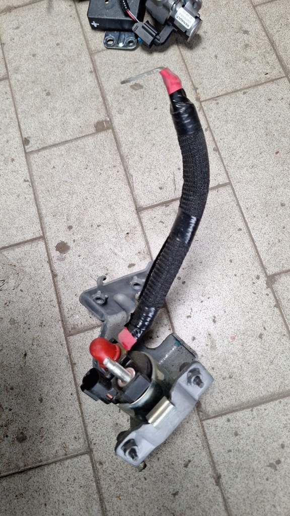 Купити Реле стартер клапан електромагнітний renault 25116bb50a