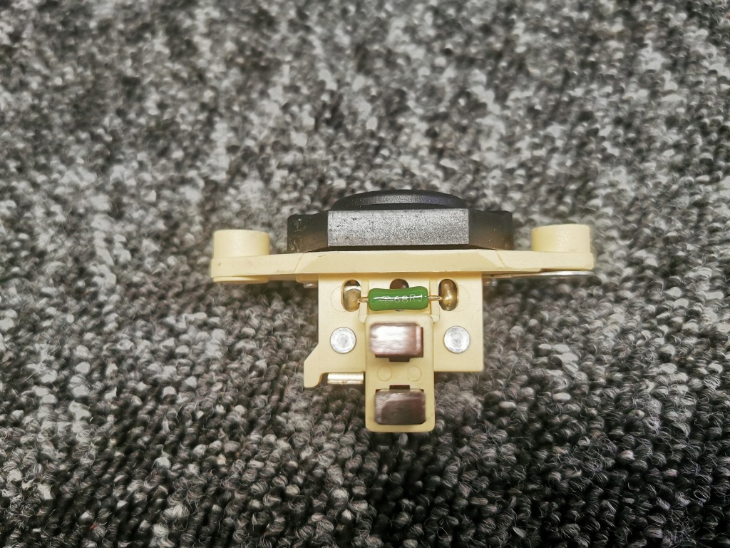 Febi 17202 регулятор напруги vag 14v Недорого