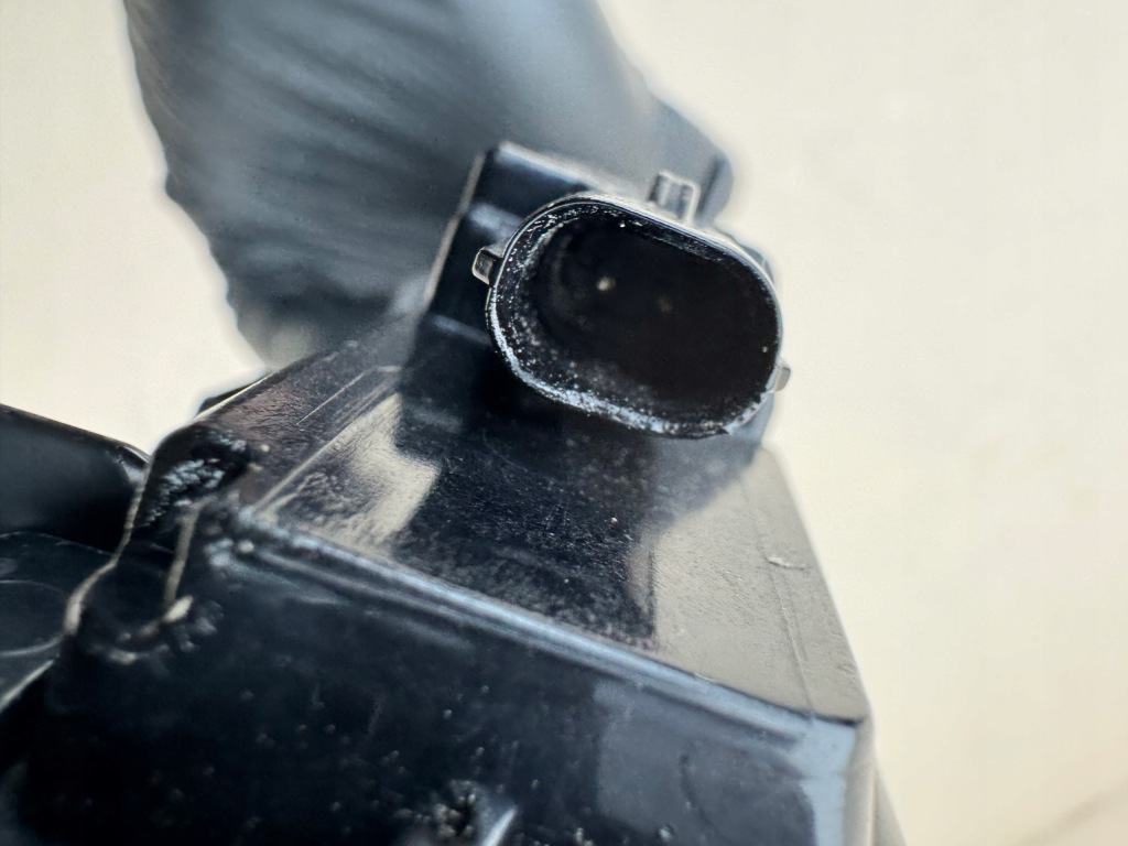 фото №13, Lexus lc500 lc 500 18r- лампа w бампер задняя задний