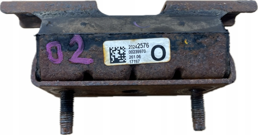 фото №1, O2 cadillac escalade iv 2014 - 6.2 кронштейн подушка коробки передач 23242576