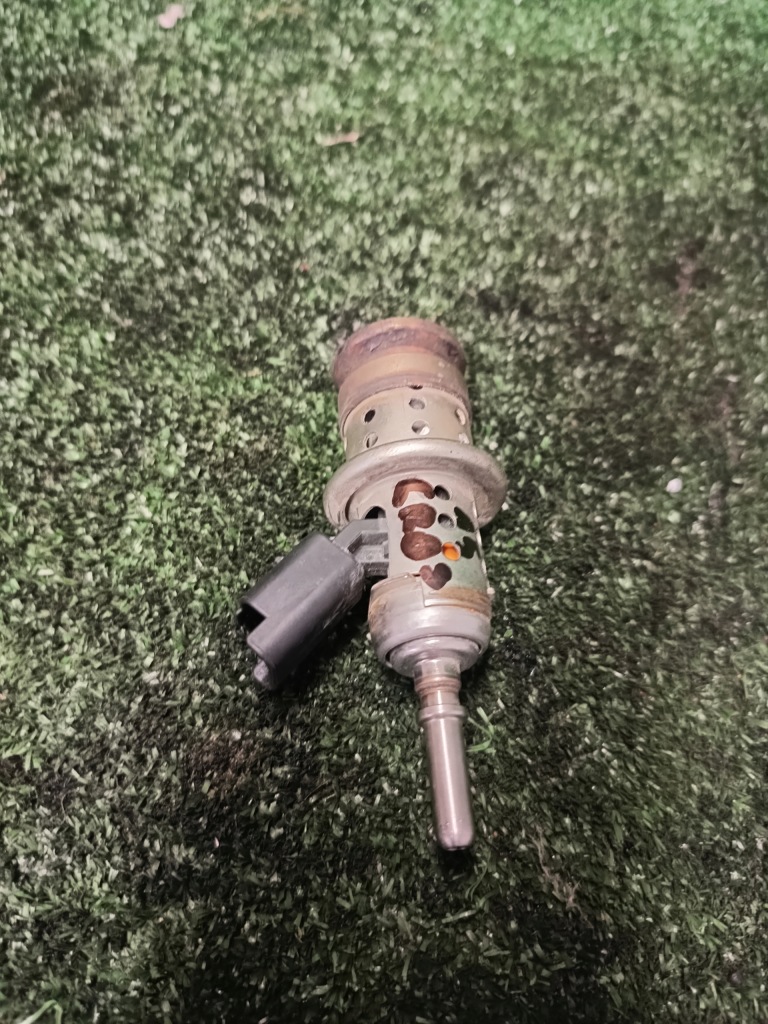 фото №1, Opel crossland 1.5 hdi форсунка adblue 9813930180