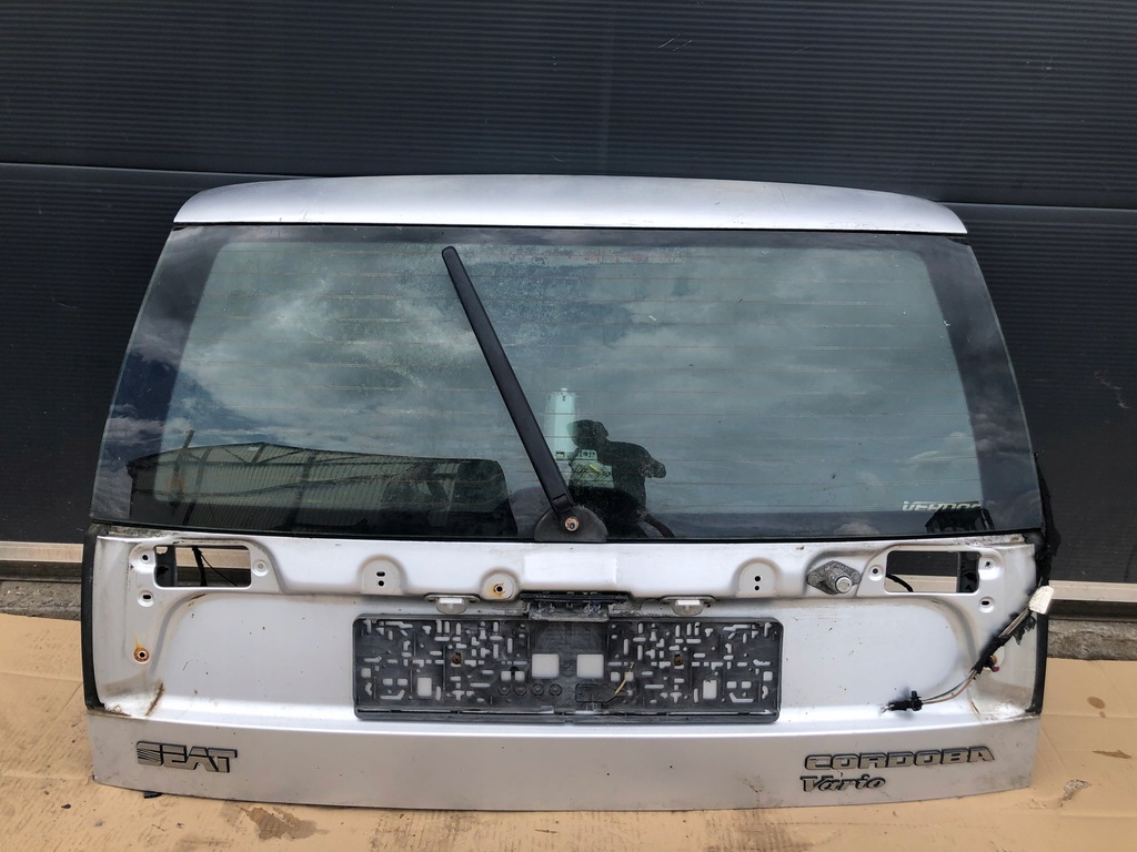 фото №1, Кришка багажника задня скло saet cordoba i 1998-2002 kombi