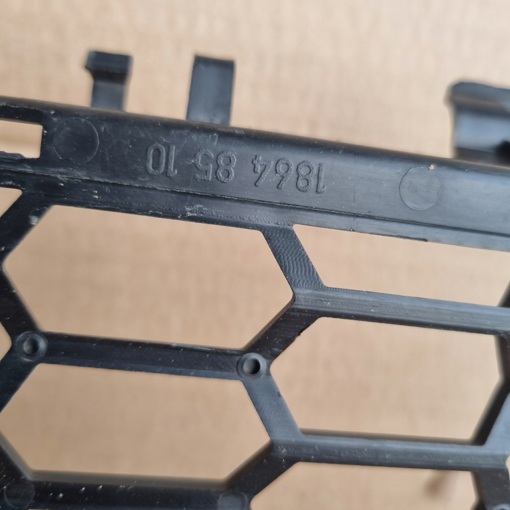 Решётка бампера средняя нижняя mpakiet m-pakiet bmw 3 f30 f31 8068124 с Разборки