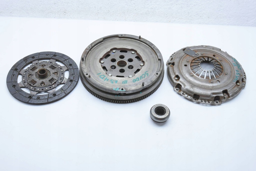 фото №1, Scudo iii expert iii jumpy proace vivaro c двухмассовый маховик kpl. колесо диск прижим