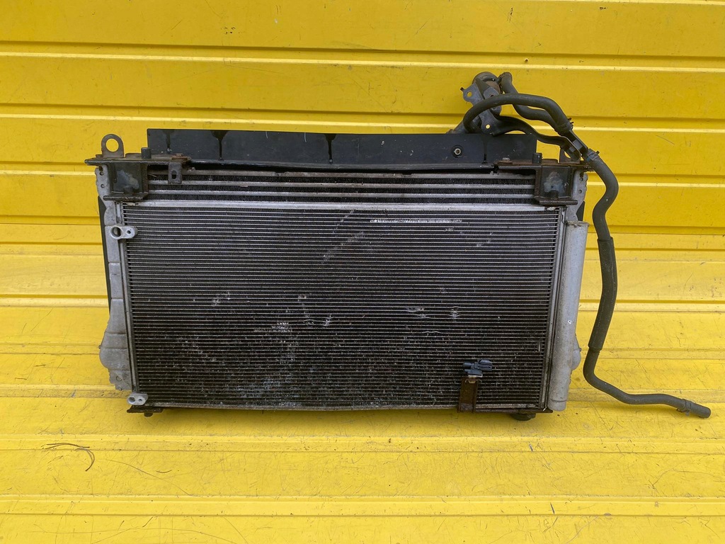 фото №1, Toyota auris i радиатор 2.2