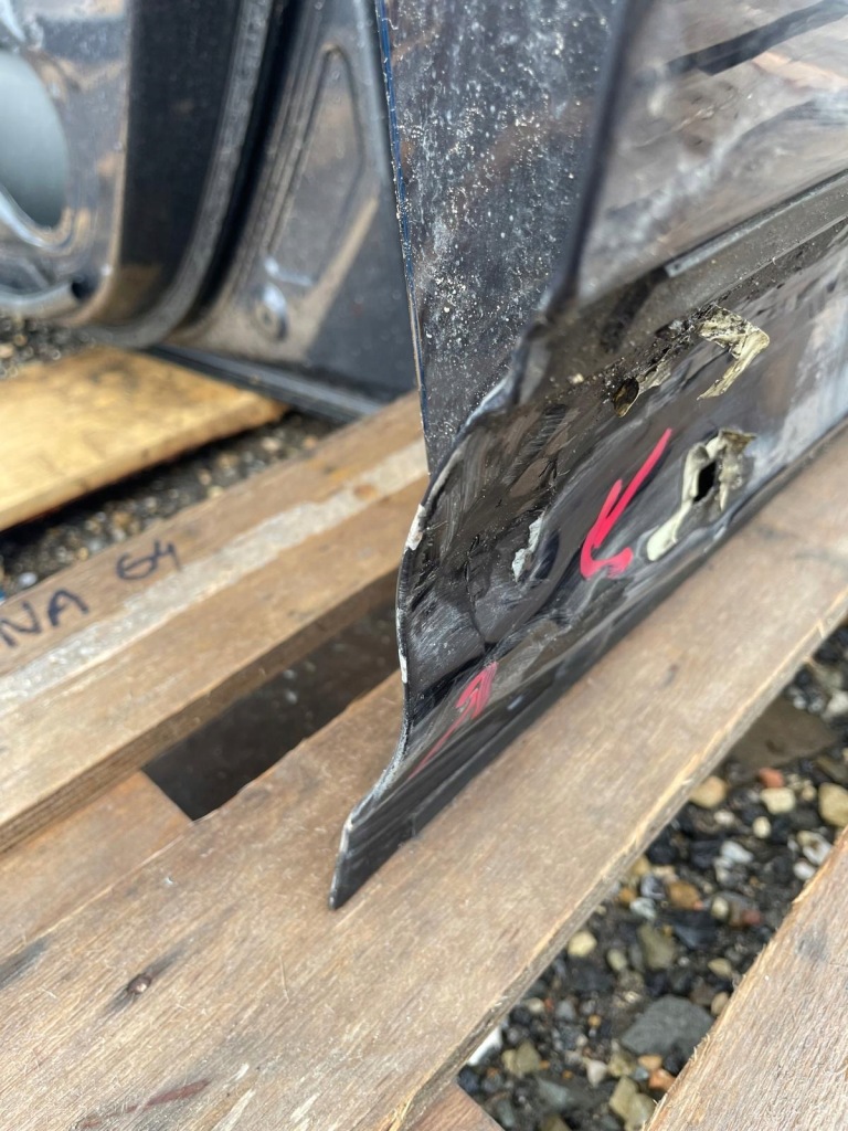 Дверь правое передние audi q7 4l правый перед с Разборки