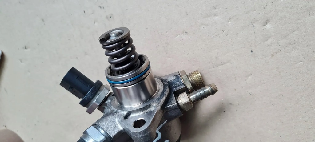 фото №8, Sq5 8r q8 lift помпа топлива правая 3.0 tfsi 079127025ae s4 b8 a6 c7