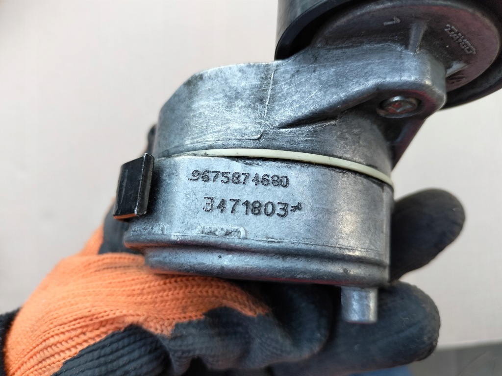 фото №3, Citroen c3 aircross 1,2 thp натяжитель ремень