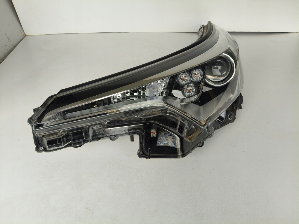 фото №1, Лампа ліва фара toyota chr 16- led