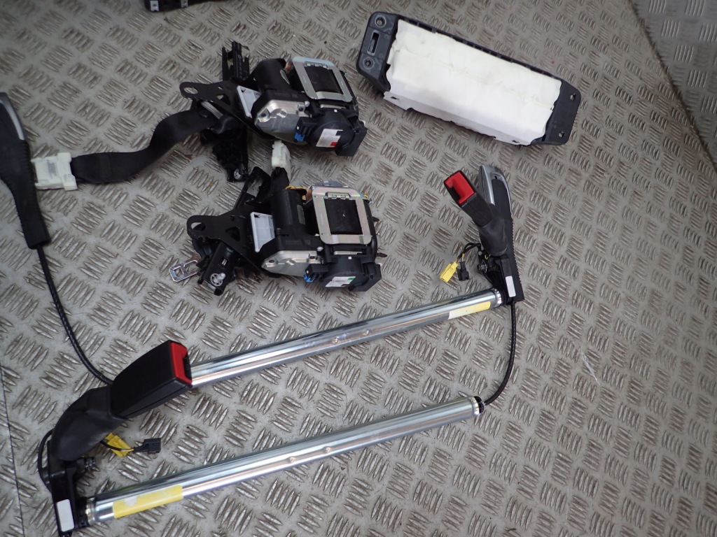 Mercedes benz s w222 рестайлинг  панель  приборная панель приборная панель подушка безопасности подушки безопасности ремни n6 с Разборки