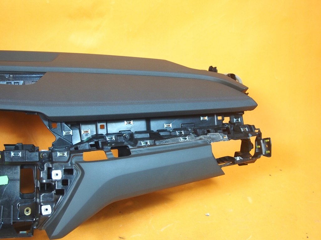 фото №11, Audi e-tron панель приладів приладова панель  4kl857051