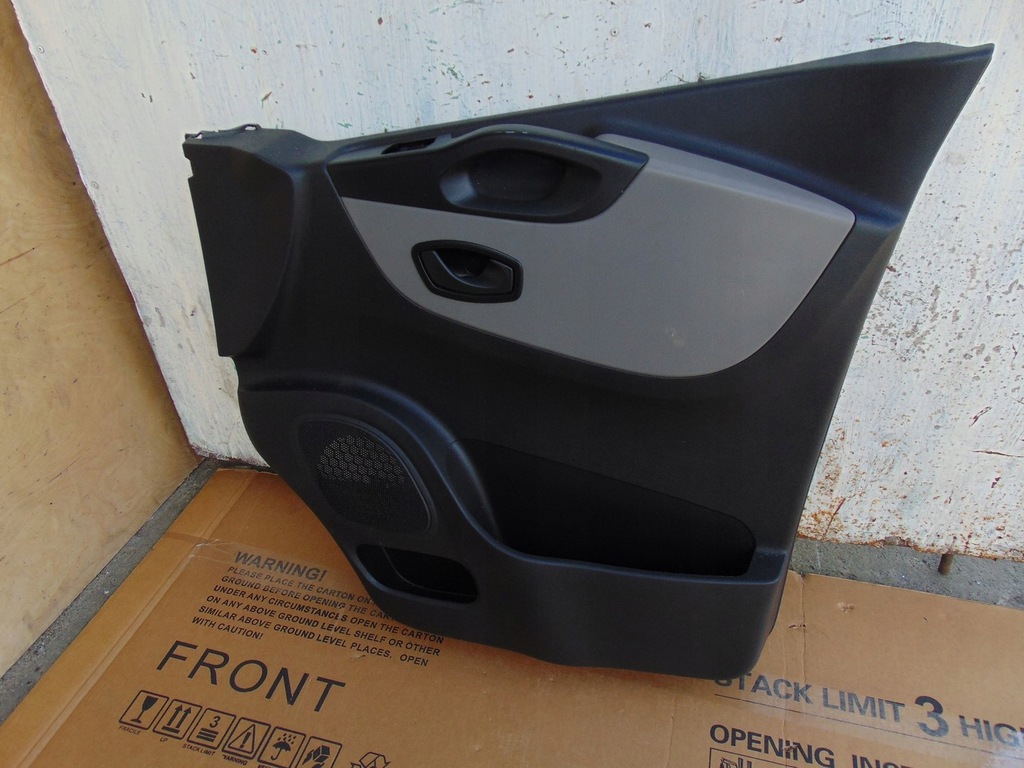 фото №6, Обивка обшивка правый перед vivaro b trafic iii 3 809008574r 73tys km