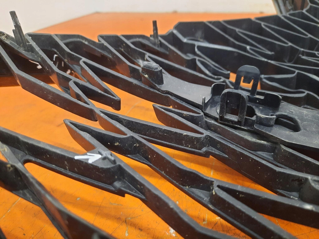 фото №16, Lexus nx 300h 16-21 решётка радиатора / решётка радиатора 53111-78140