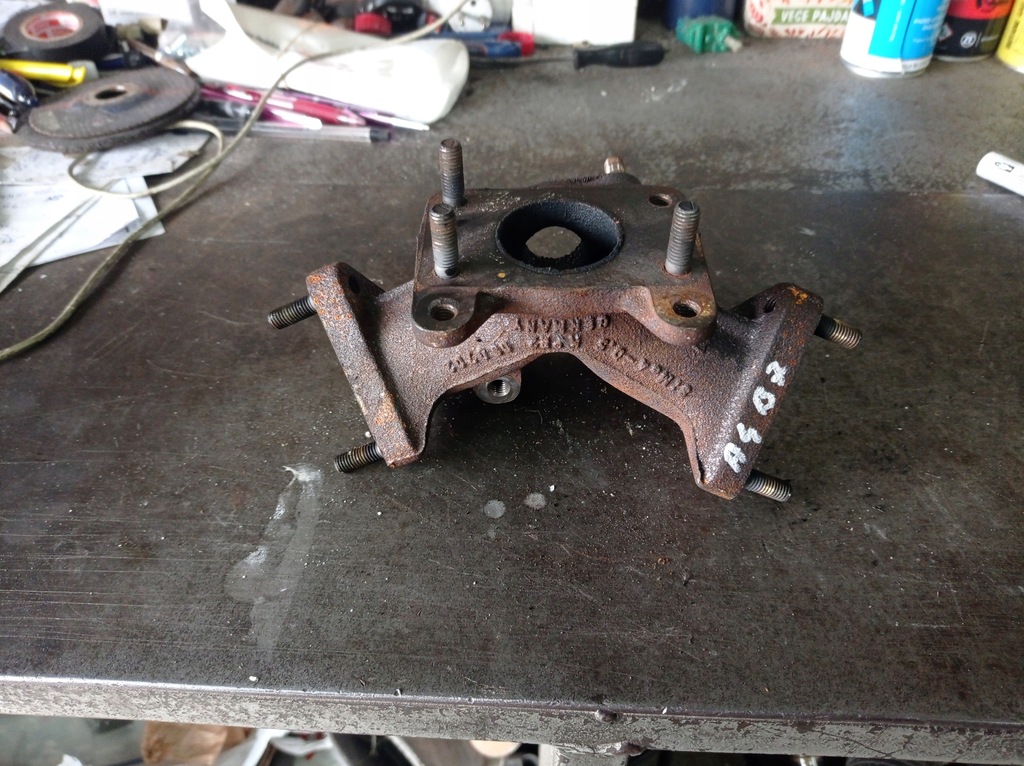 фото №1, Audi a4 a6 2.5 tdi - коллектор выпускной 059131799g