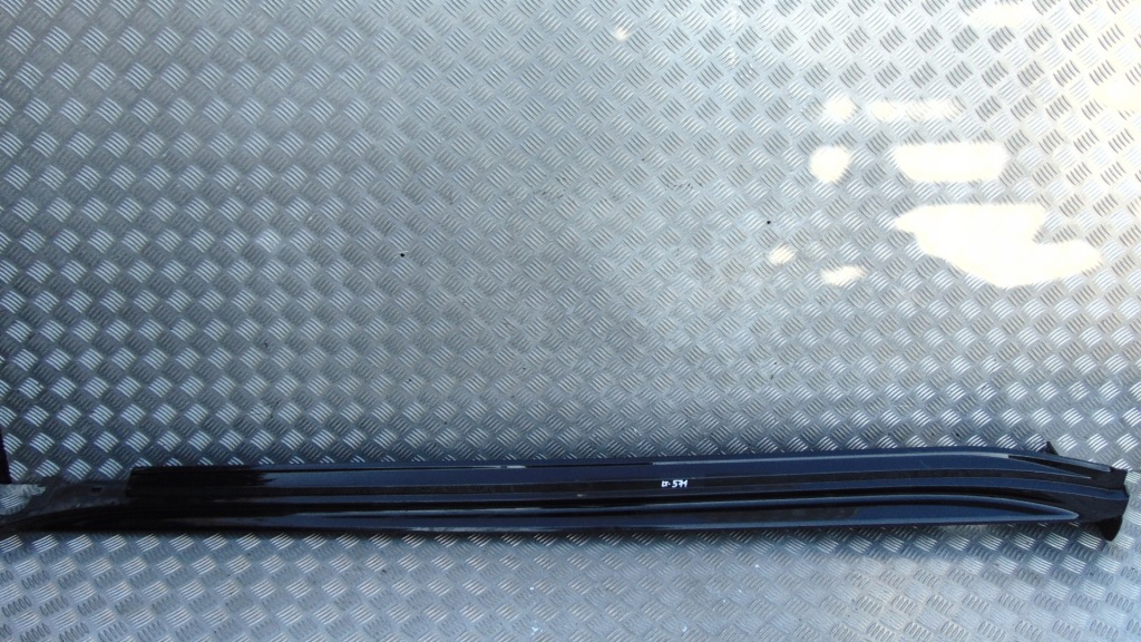 фото №1, Porsche panamera 971 порог наружный левый молдинг 971854883b