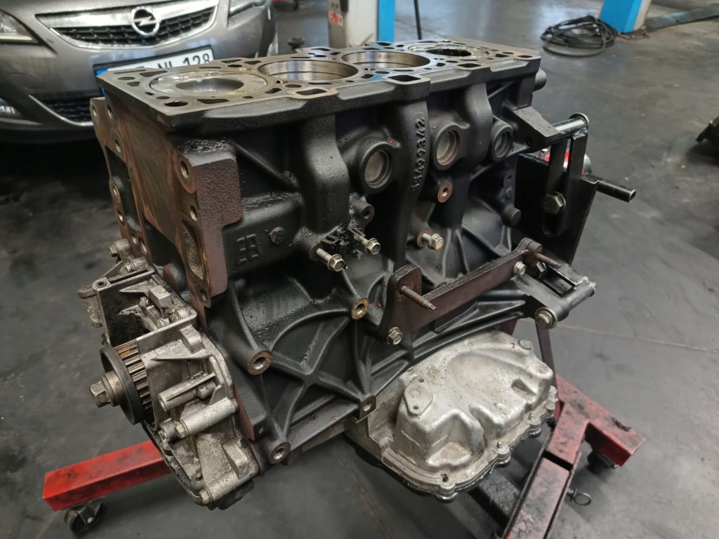 фото №1, Opel insignia zafira c 2.0cdti 170 km b20dth dół двигуна