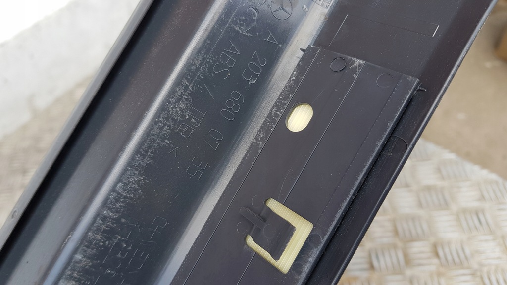 фото №8, Mercedes w203 молдинг порог левый правый задняя