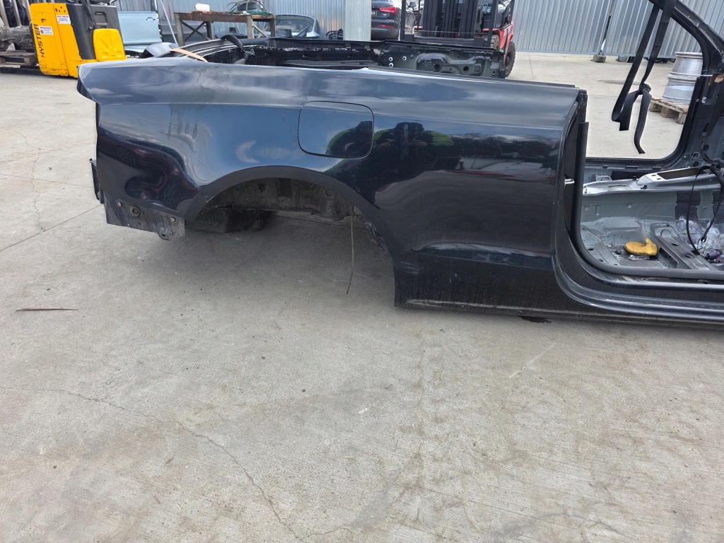 Купити Крило задні поріг четвертина права сторона audi a5 8t кабріолет  2008-2016 !!!