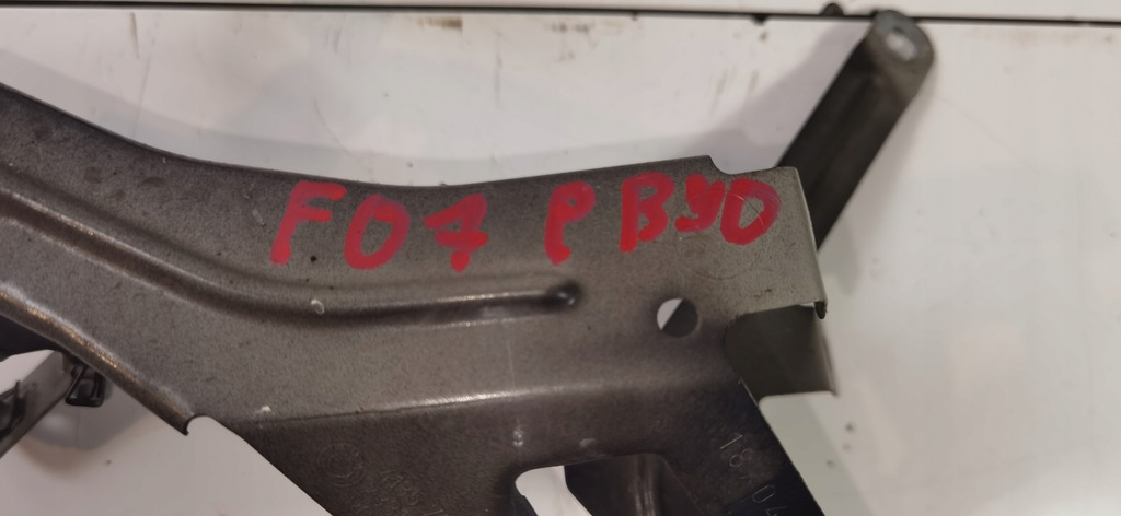 фото №5, Кронштейн крила праве bmw gt f07 7193422 b90