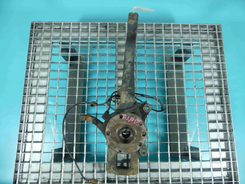 фото №1, Поворотний кулак права перед 2,4 jtd alfa romeo 166