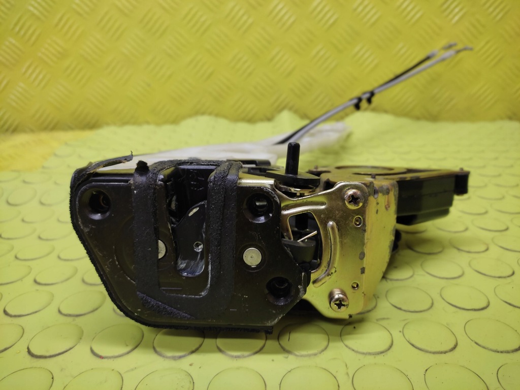 фото №3, Kia opirus замок двері лівий задня