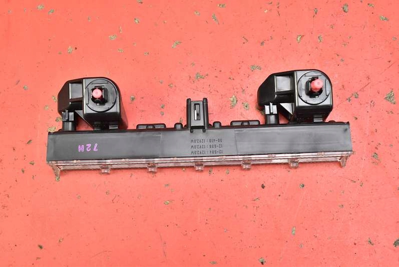 фото №5, Свет стоп-сигнал toyota auris 2 ii kombi lift 17r