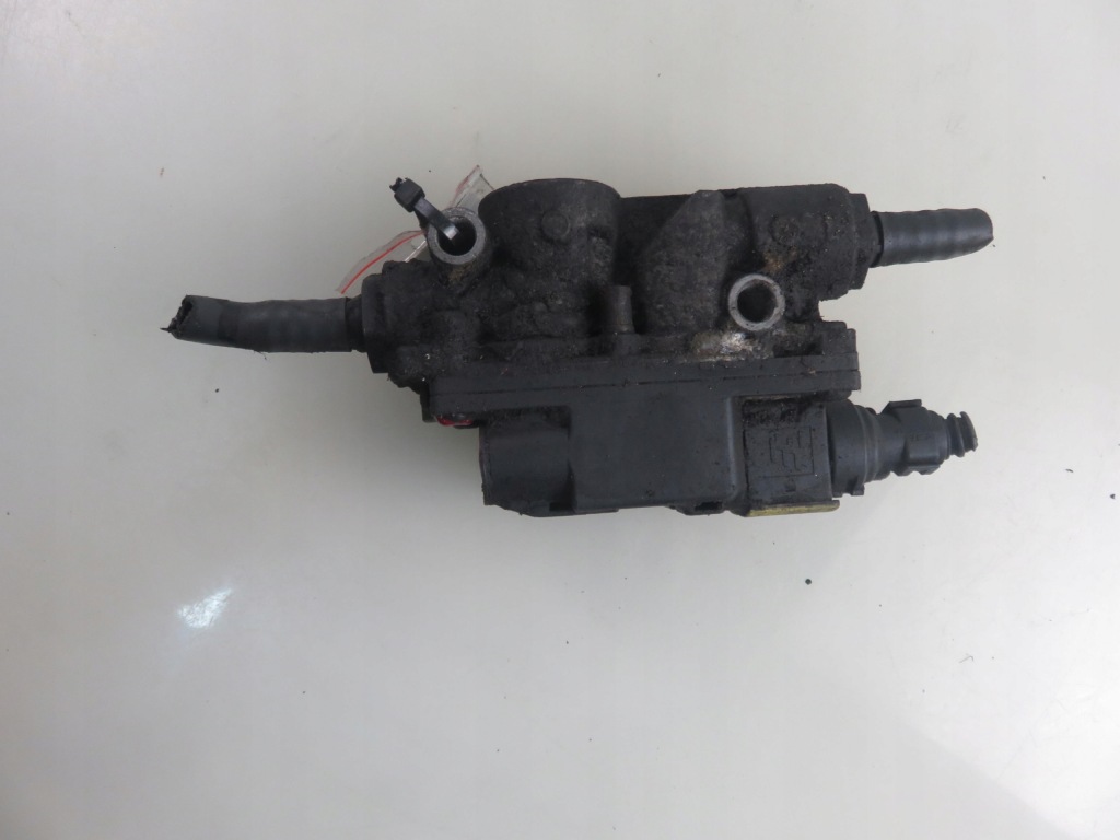 Купити Клапан пневматичний mercedes actros mp4 / mp5 4721965103