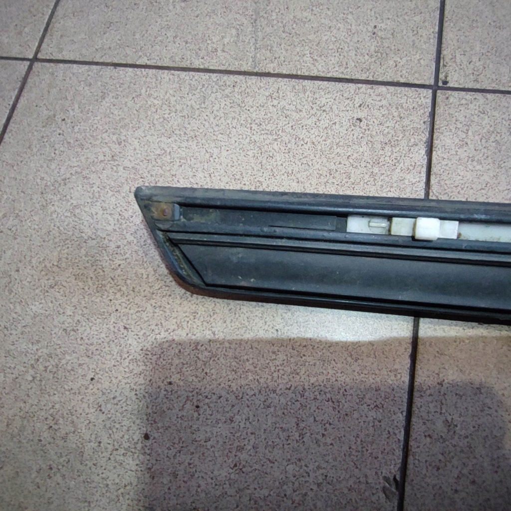 фото №13, Молдинг широка нижня двері лівий задня audi a6 s6 c5 4.2 v8