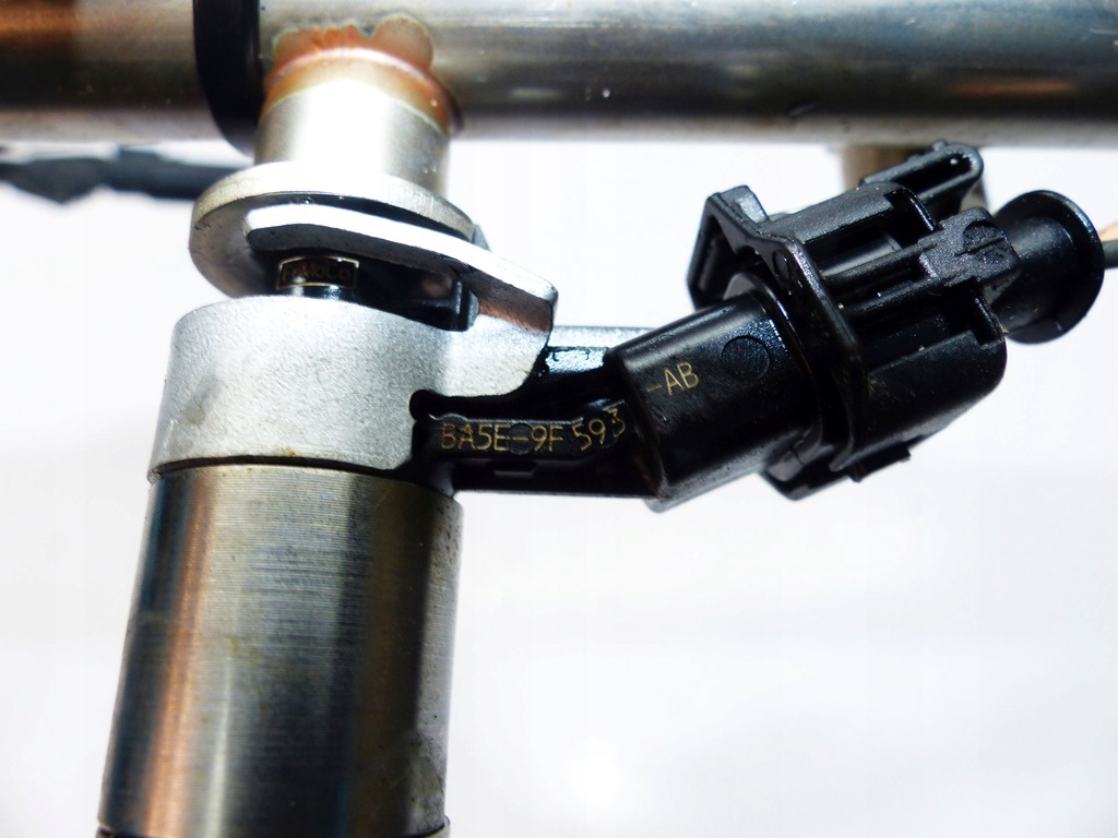 фото №7, Explorer 3.5 ecoboost молдинг упорскування + форсунки p