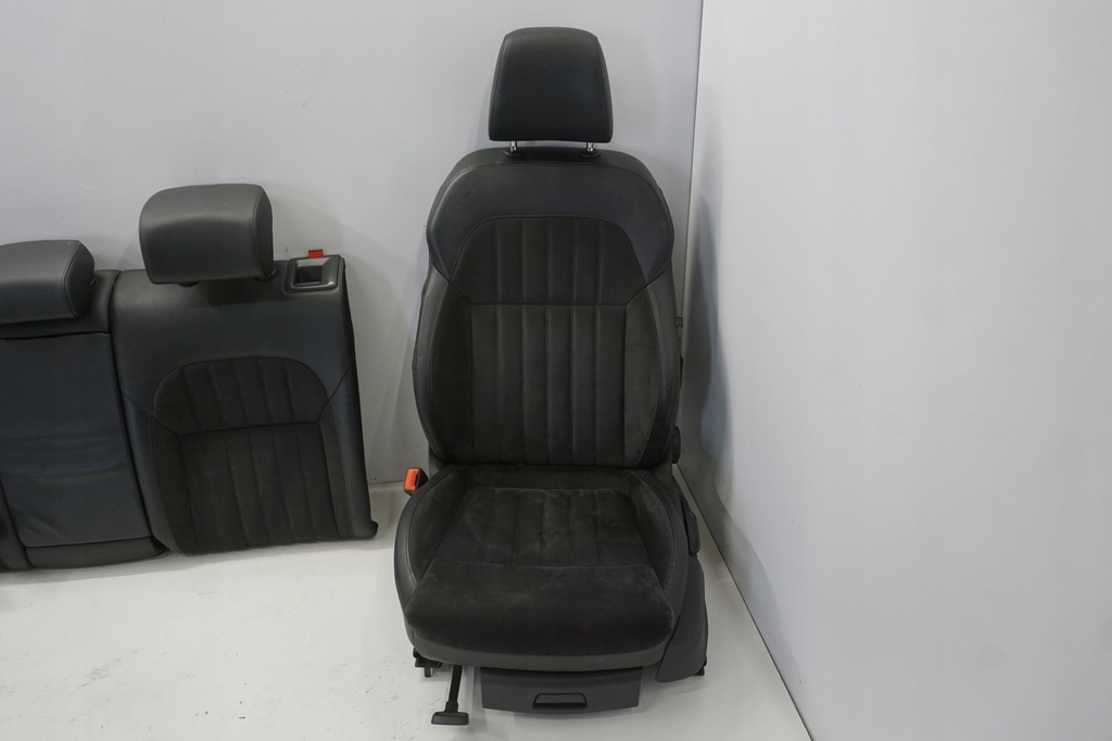 фото №8, Skoda superb iii kombi сиденья заднее сиденье