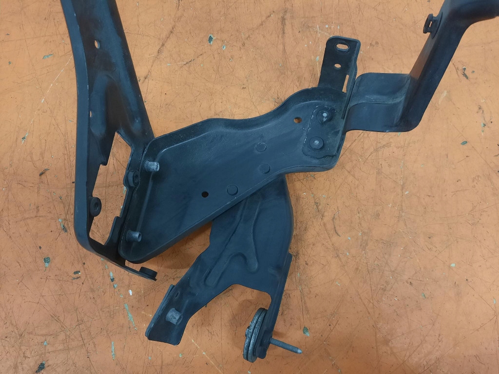 Mercedes c-klasa w 204 07-14 панель фари лампи кронштейн перед pp204626044 в Україні