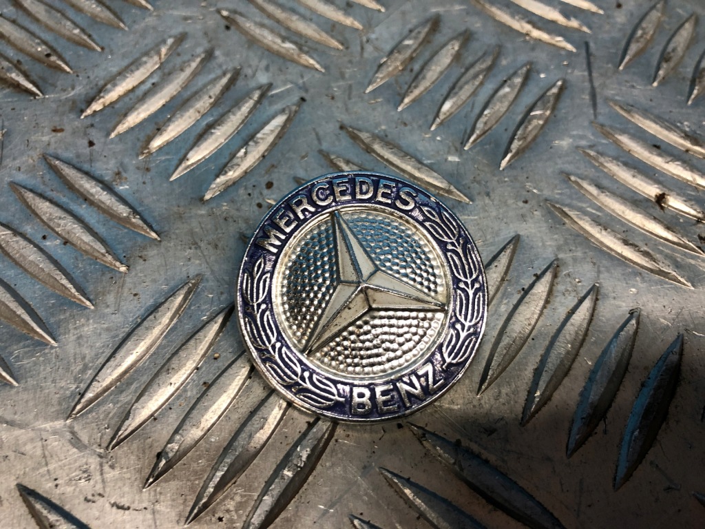 Купить Mercedes w123 значок эмблема перед передний