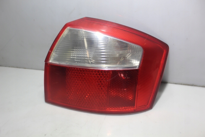 фото №1, Лампа правая задняя audi a4 b6