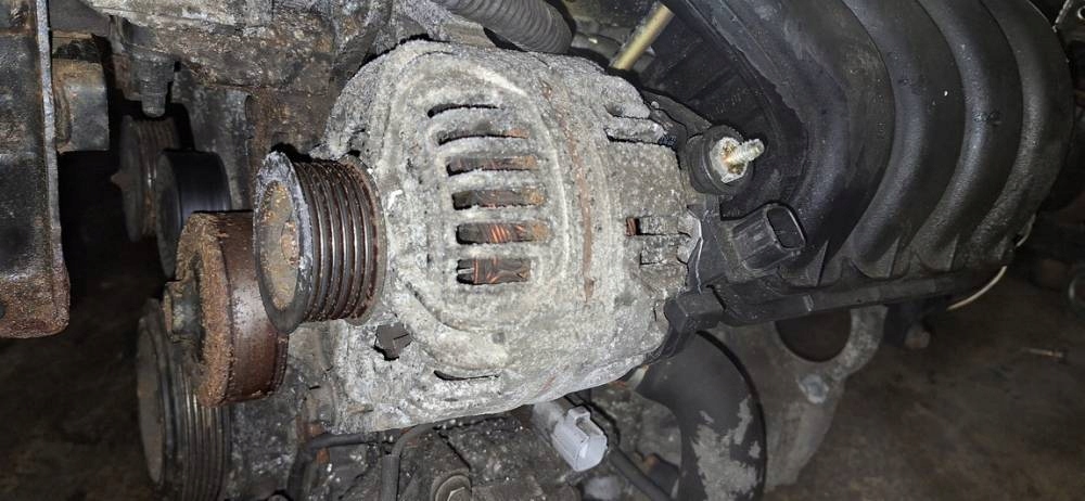 Toyota corolla генератор 2005 1.4l 170600d140 Цена