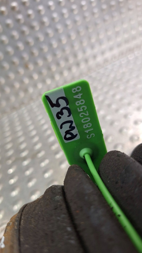 Приводной вал левый  задняя 1k0501204a a3 8p golf v vi yeti leon 2 octavia 2 q3 rs Недорого