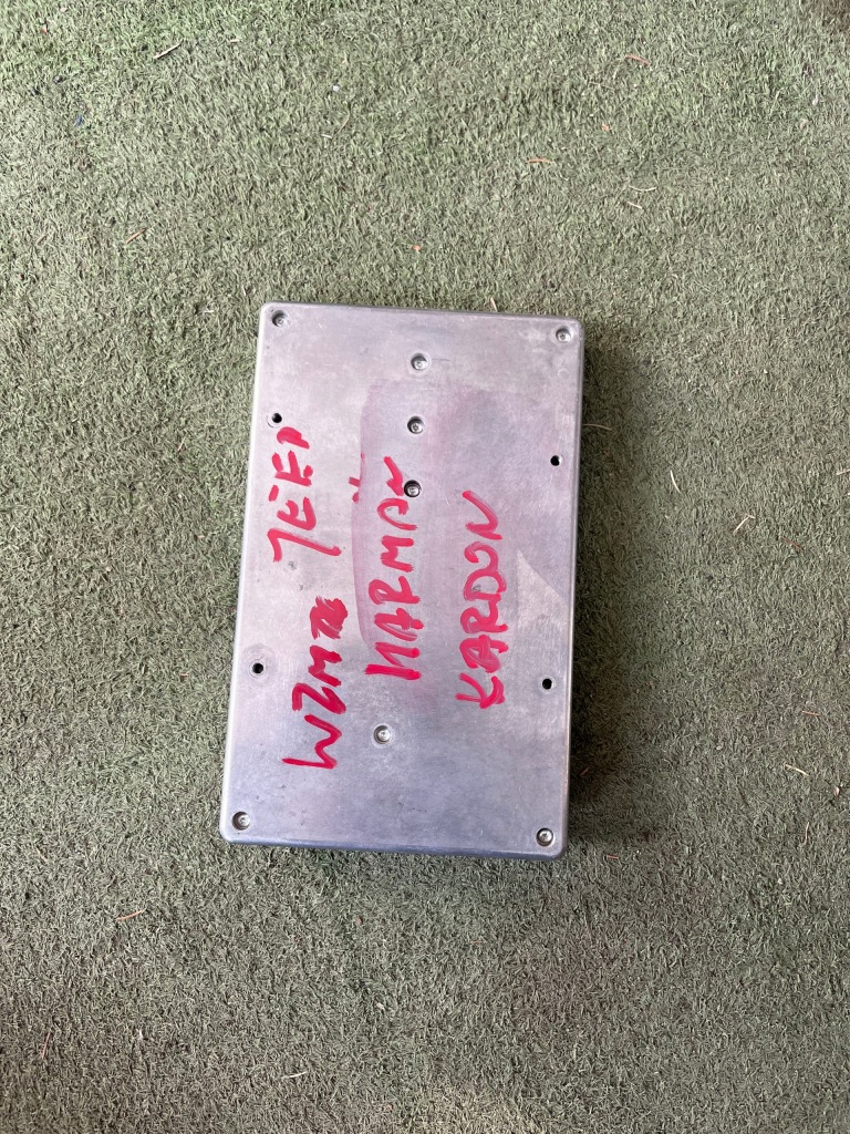 фото №1, Grand cherokee wk2 підсилювач harman kardon