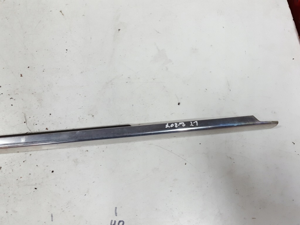 фото №4, Mercedes e w207 coupe молдинг крыла левая задняя