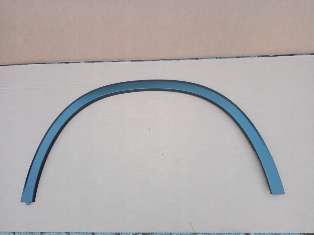 Купить Mercedes glc w254 правая молдинг крыла перед