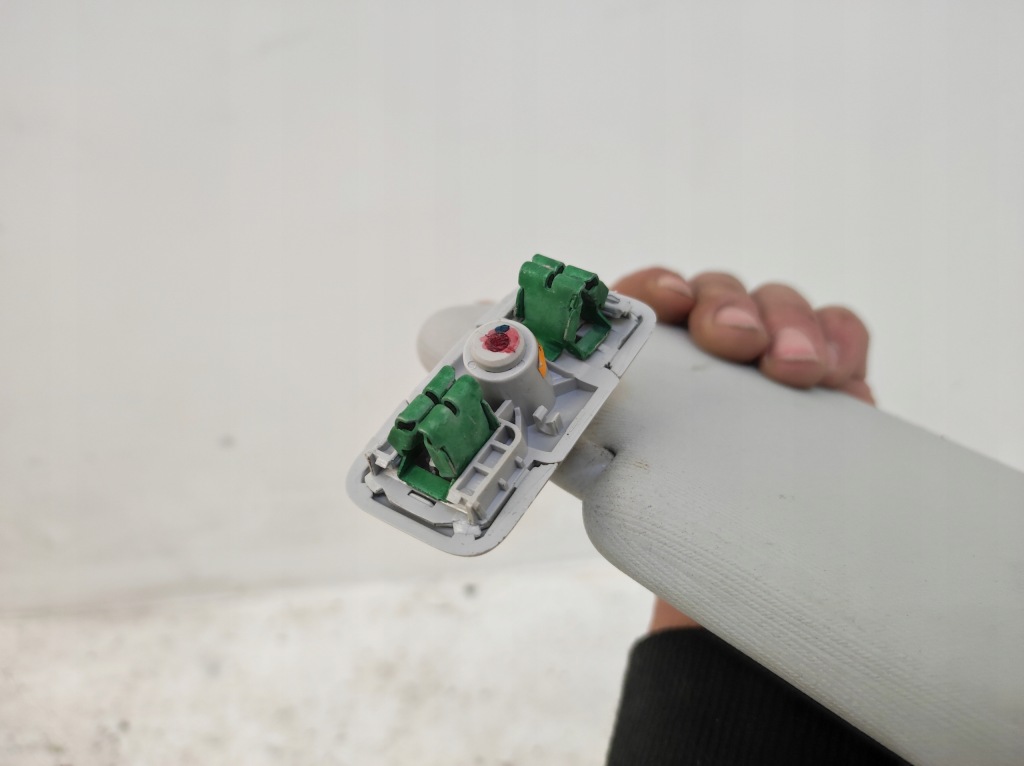 фото №8, Козырёк козырёк солнцезащитный левый skoda octavia iii 3 lift