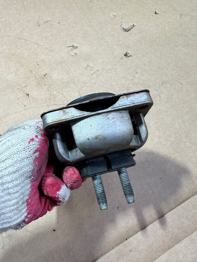 Подушка коробки передач, підшипник mercedes ml w164 6.3 amg Київ