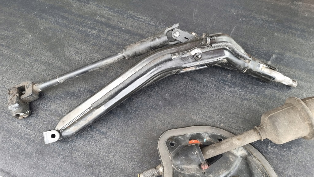 Vw t4 колонка кермова хрестовина шарнір 701419531e 7d1419653b комплект в Україні