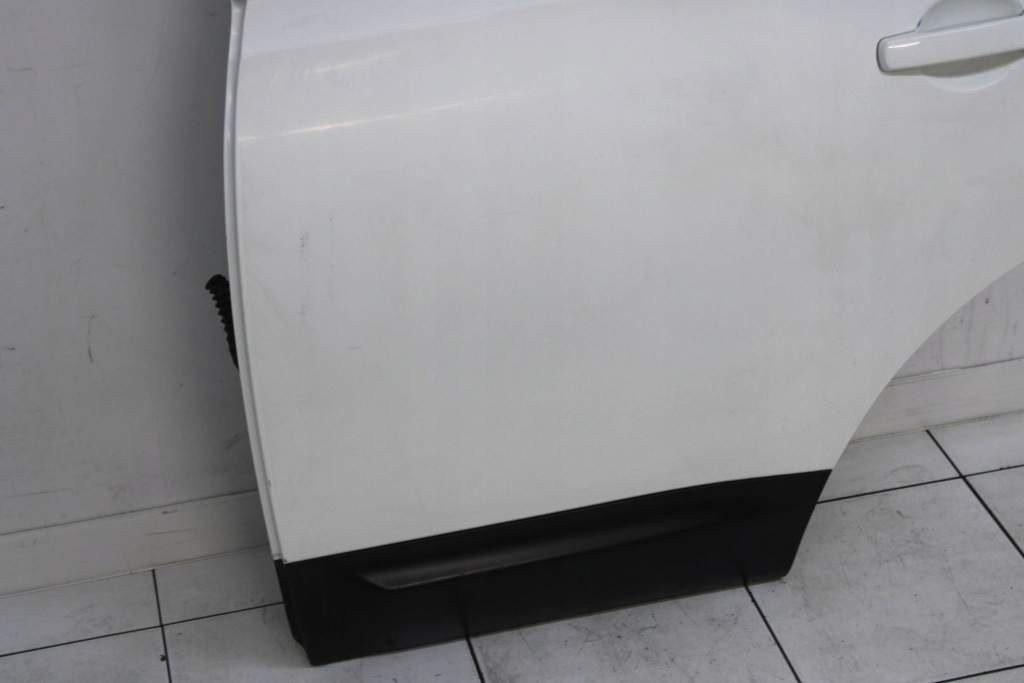 Nissan qashqai j10 06r- дверь левая задние левая задний 326 Недорого