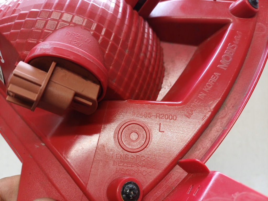 фото №6, Kia sportage v 5 21- лампа w бампер левая задняя 92405-r2000