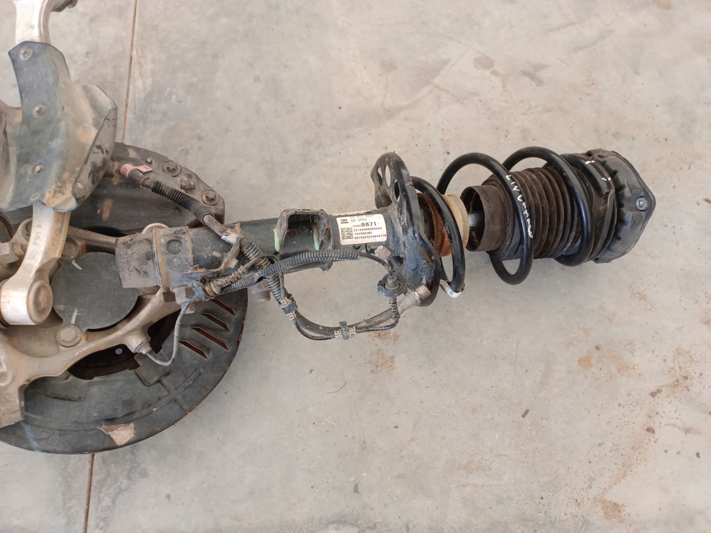 фото №10, Chevrolet camaro ss 16- амортизатор поворотний кулак супорт диск лівий перед 2x4