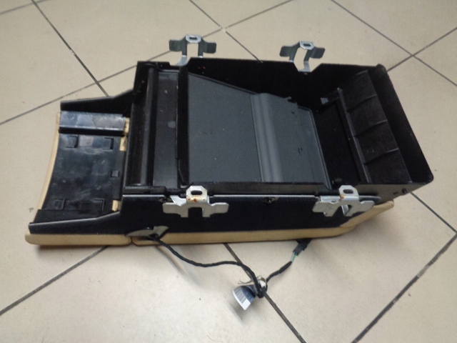 фото №11, Підлокітник vw phaeton 4-пасажирський