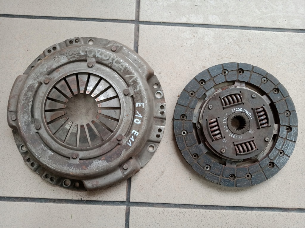 фото №1, Toyota corolla e10 e11 1.3 сцепление диск прижим